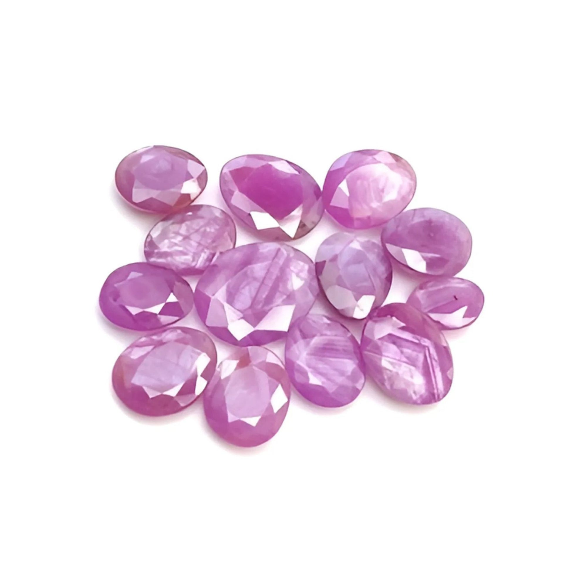 Zafiro rosa en forma de huevo