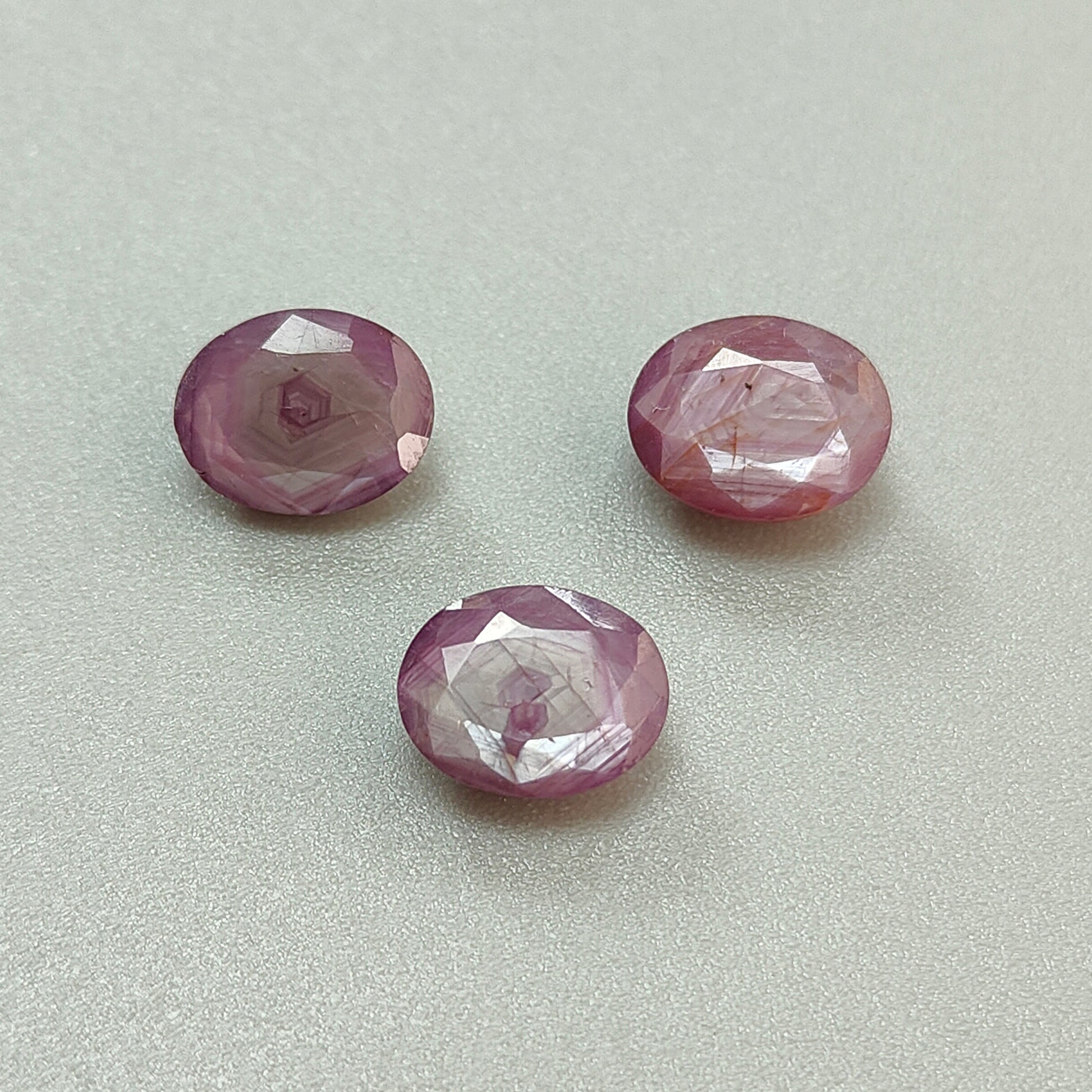 Himbeer-Saphir-Schliff