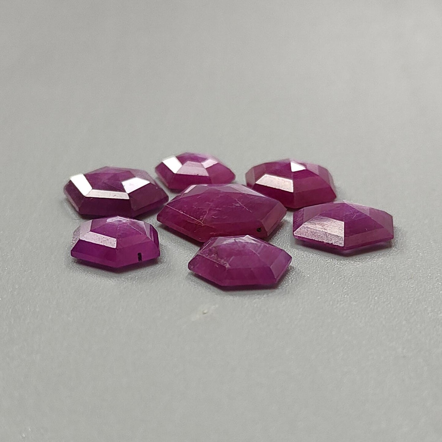 Raspberry Ruby Gemstone Step Cut: 56.90cts Natural Untreated Purple Sheen Ruby Hexagon Shape 12*11mm - 18*16mm 7pcs Set for Jewelry