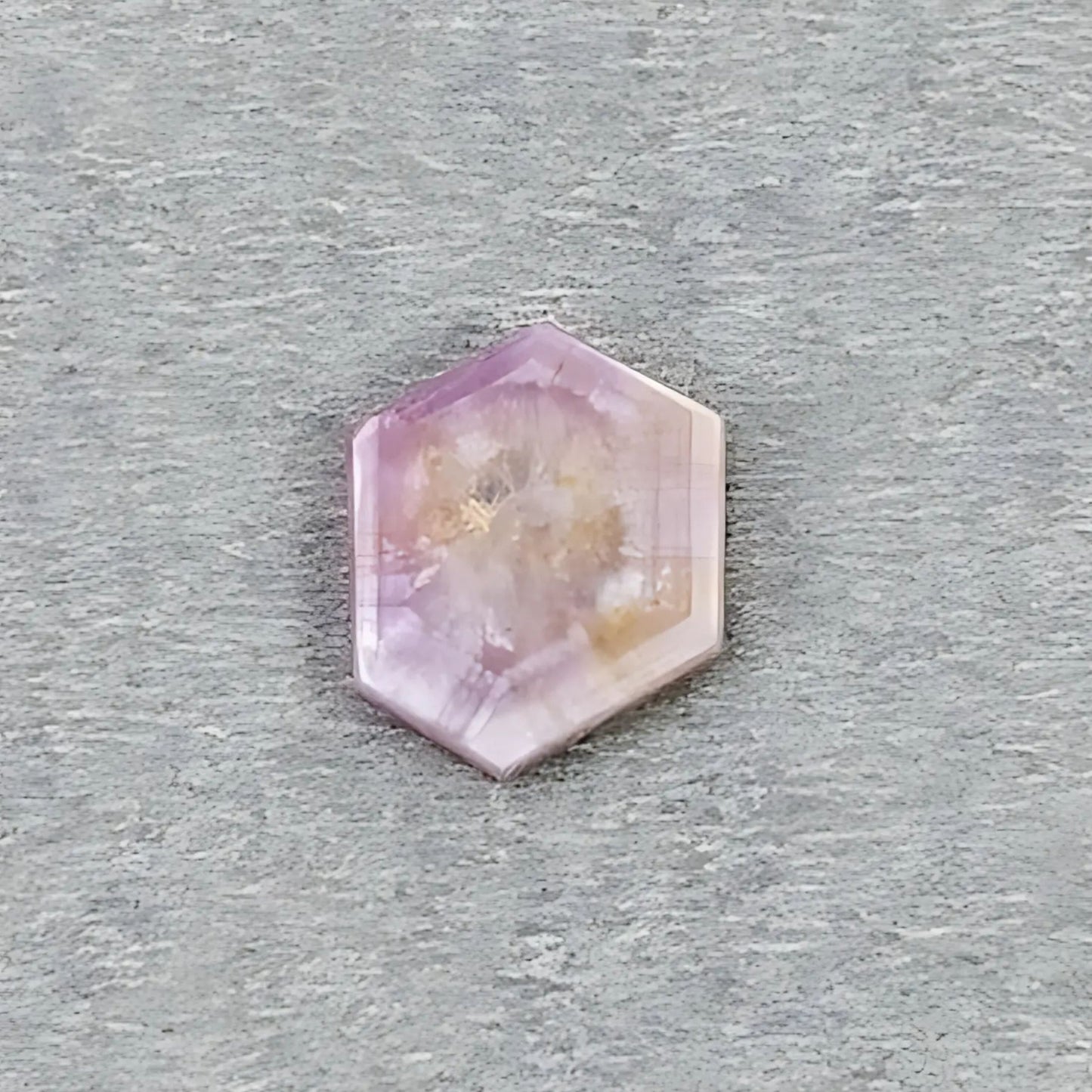 ローズマリーピンクサファイア六角形スライス