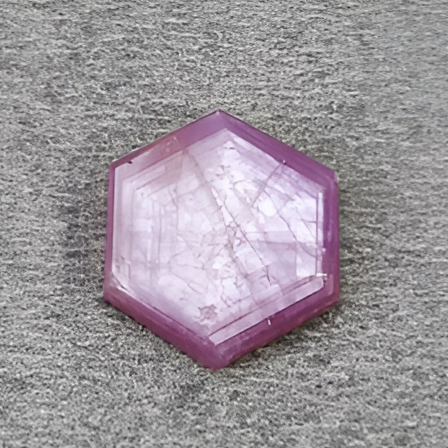 ローズマリールビー宝石