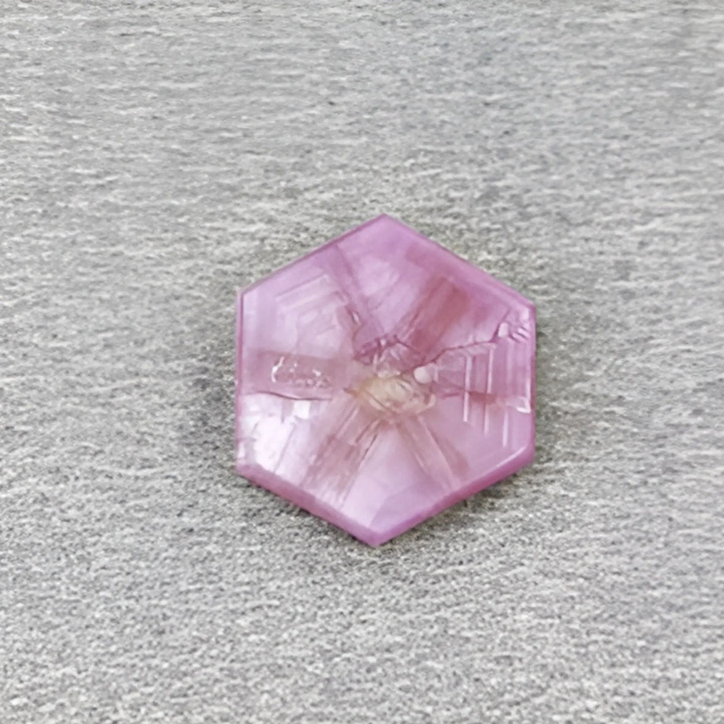 fette piatte di esagono di zaffiro rosa rosmarino