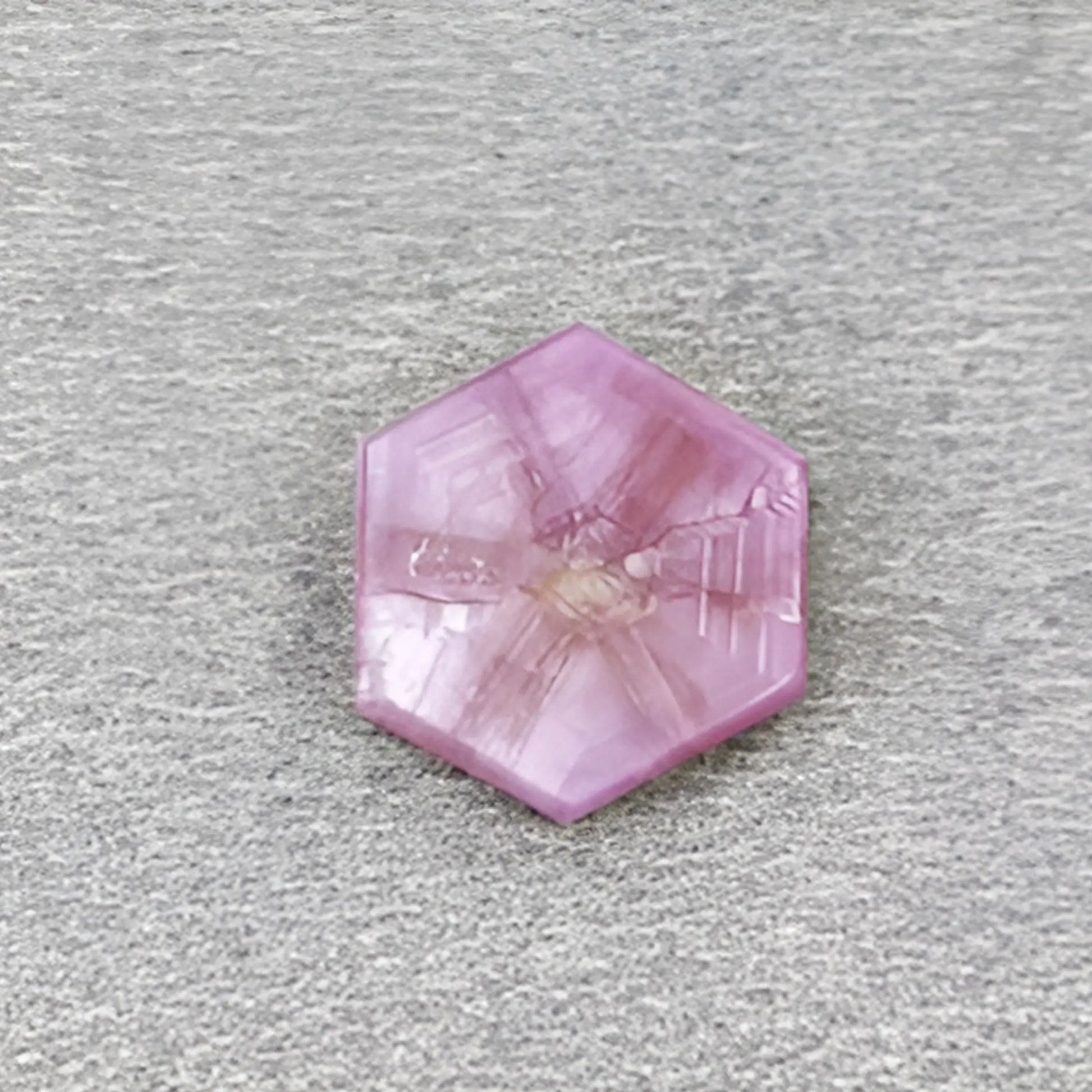 fette piatte di esagono di zaffiro rosa rosmarino