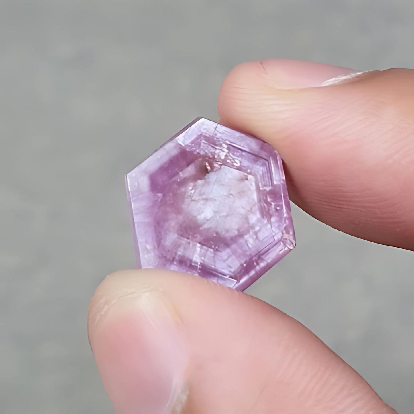 pietra preziosa naturale di zaffiro rosa non trattato