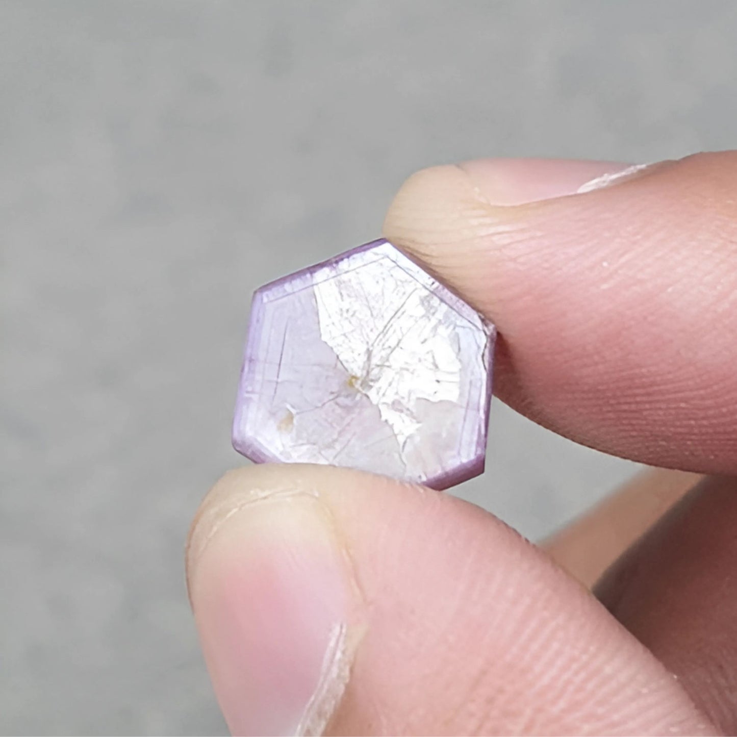 ローズマリーサファイアトラピチェ六角形スライス