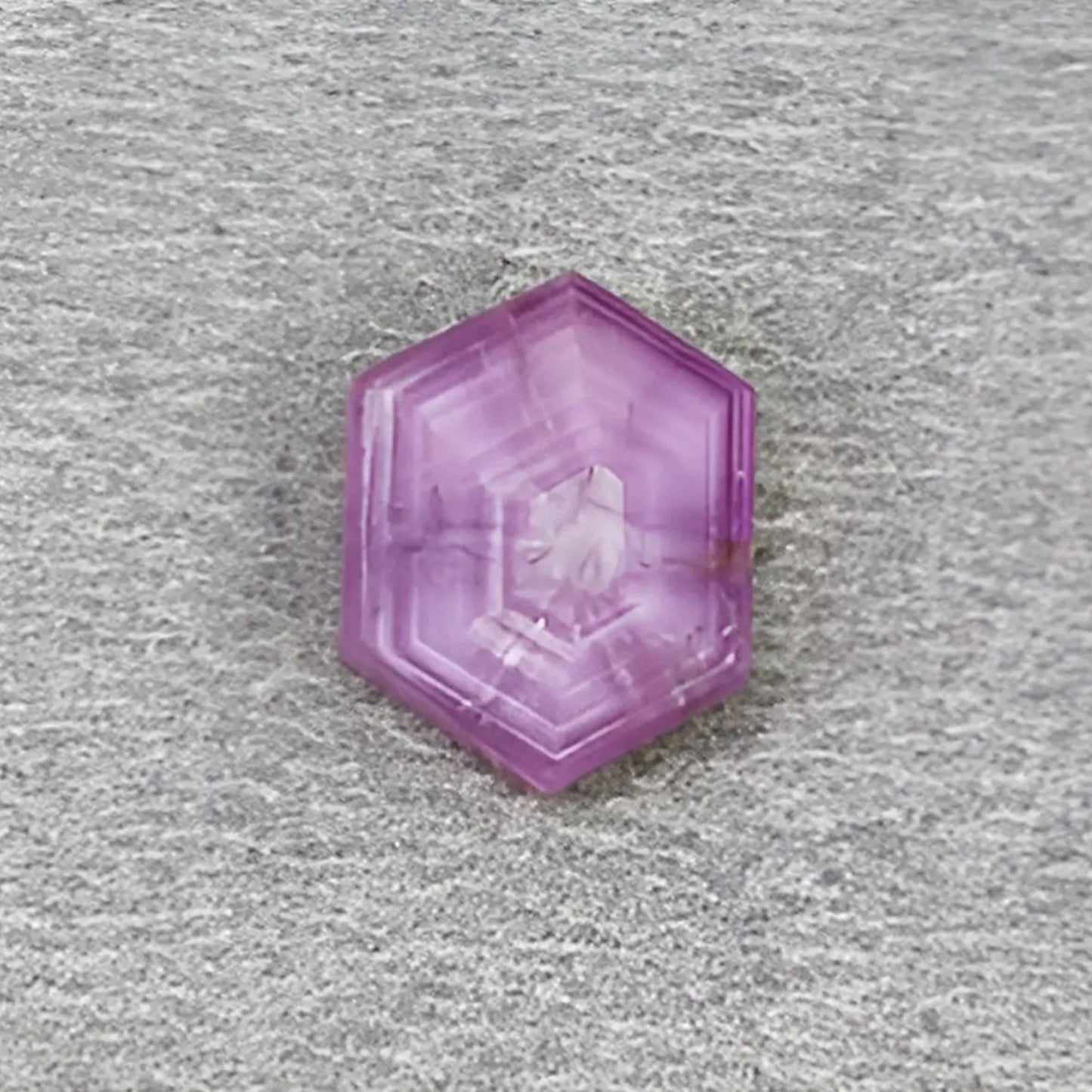 pietra portafortuna di settembre