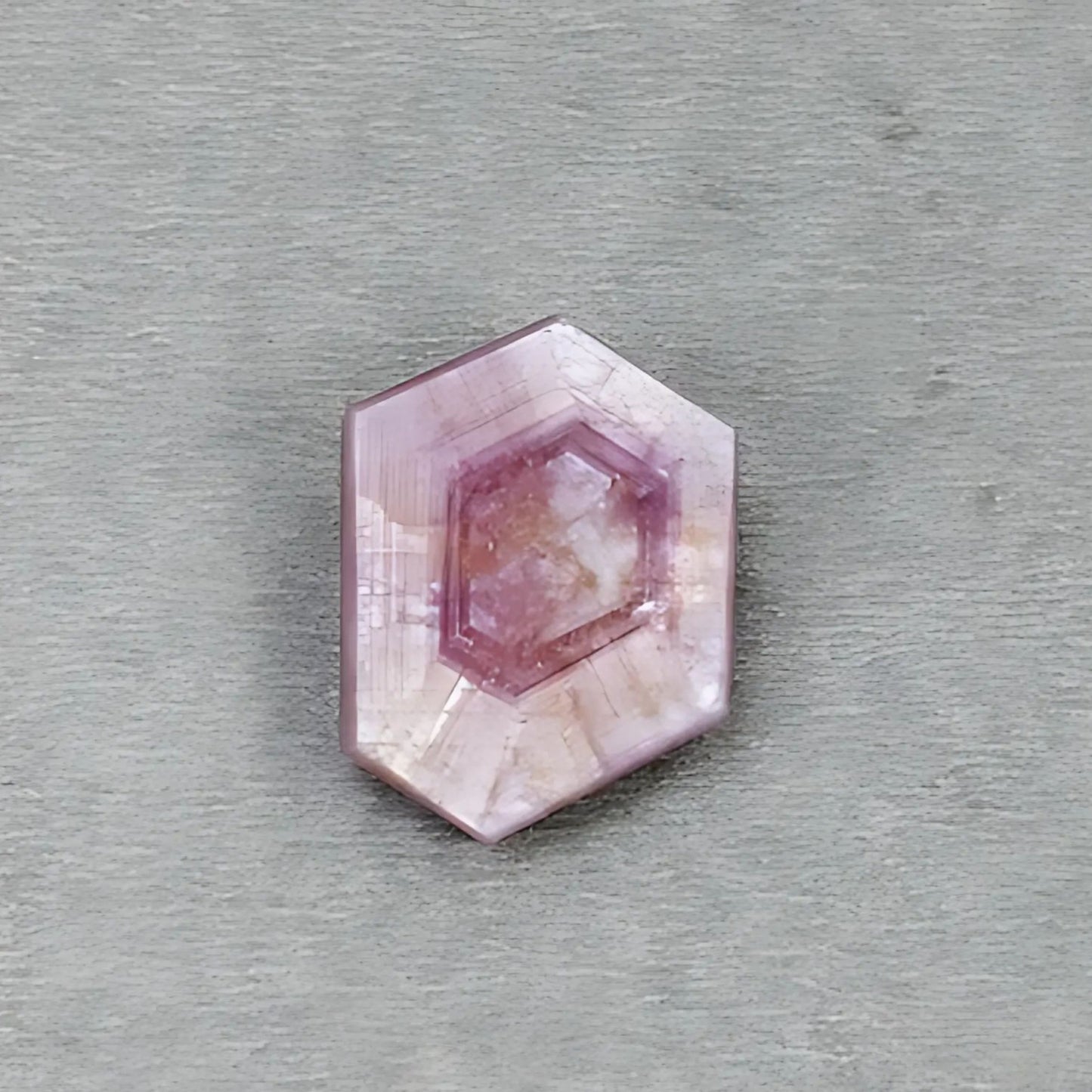 pietra portafortuna di settembre