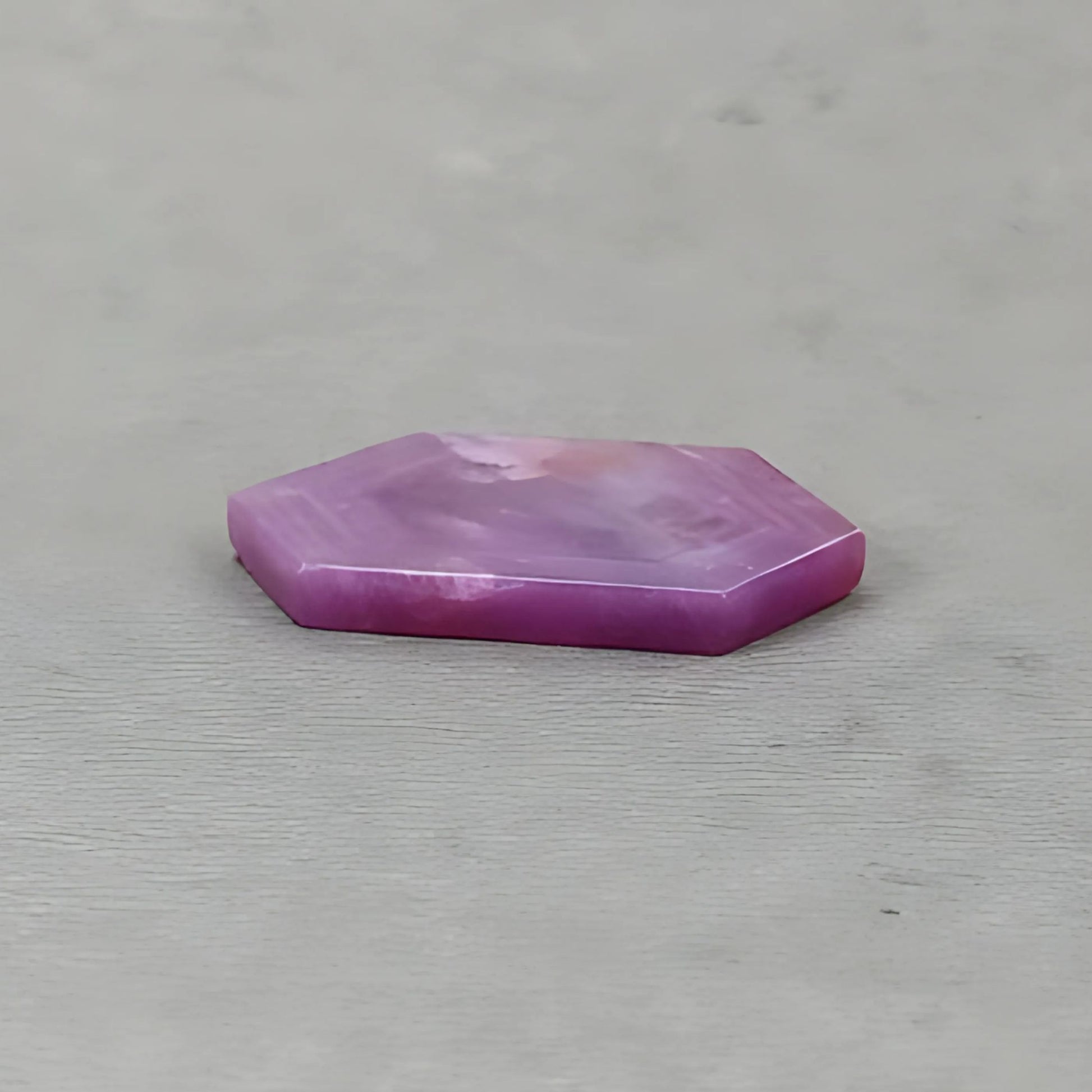 天然の未処理ピンクサファイア宝石