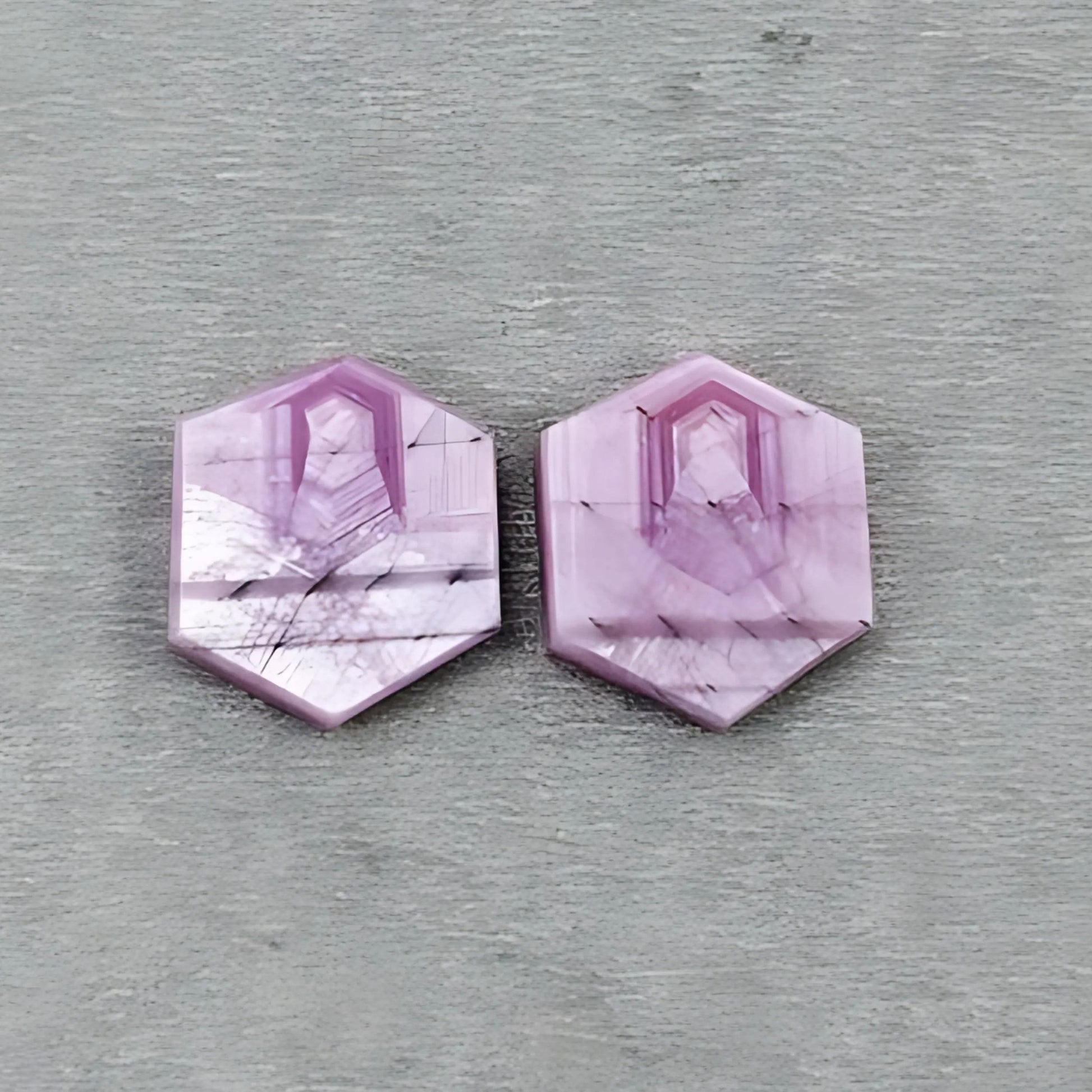 天然の未処理サファイア宝石