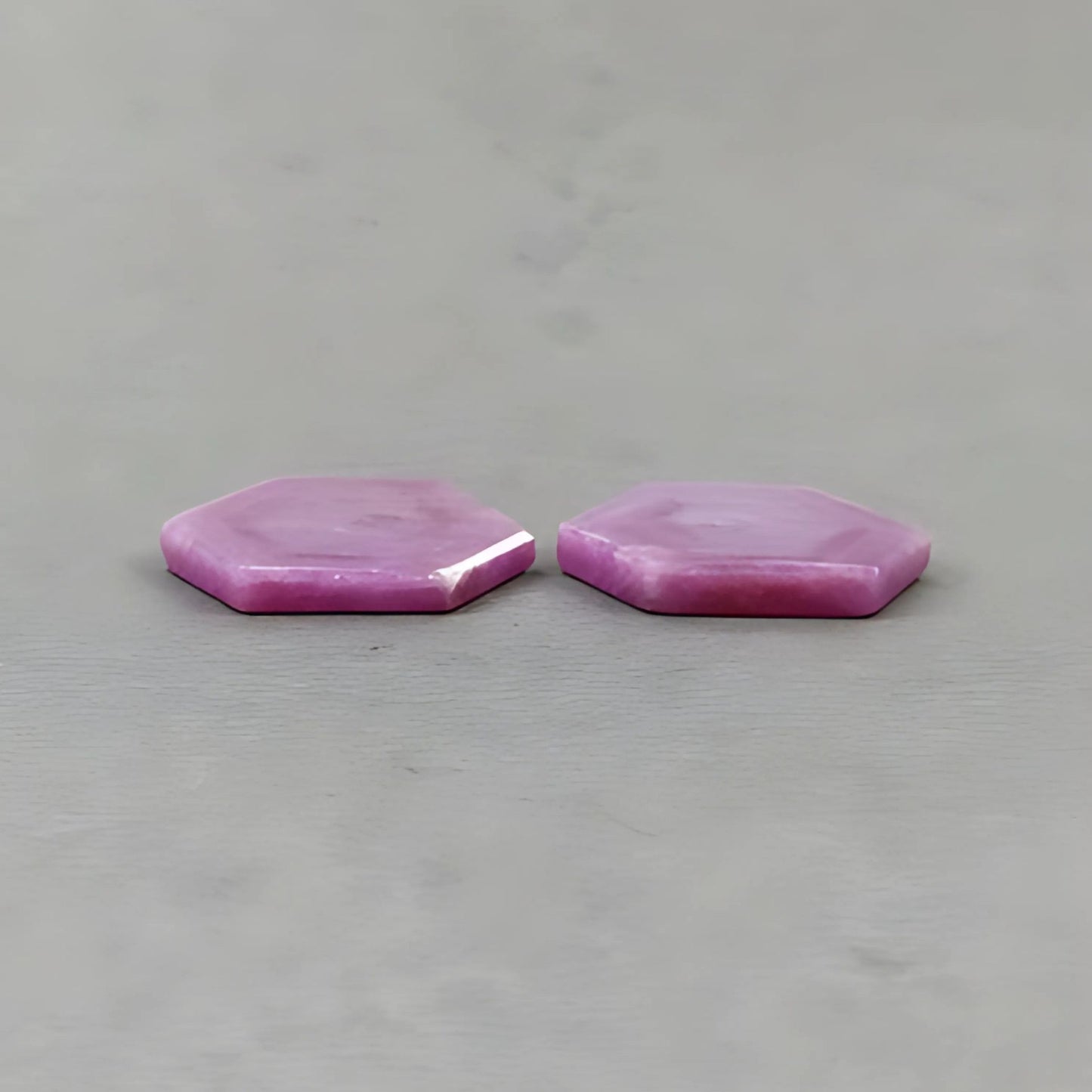 天然の未処理ピンクサファイア宝石