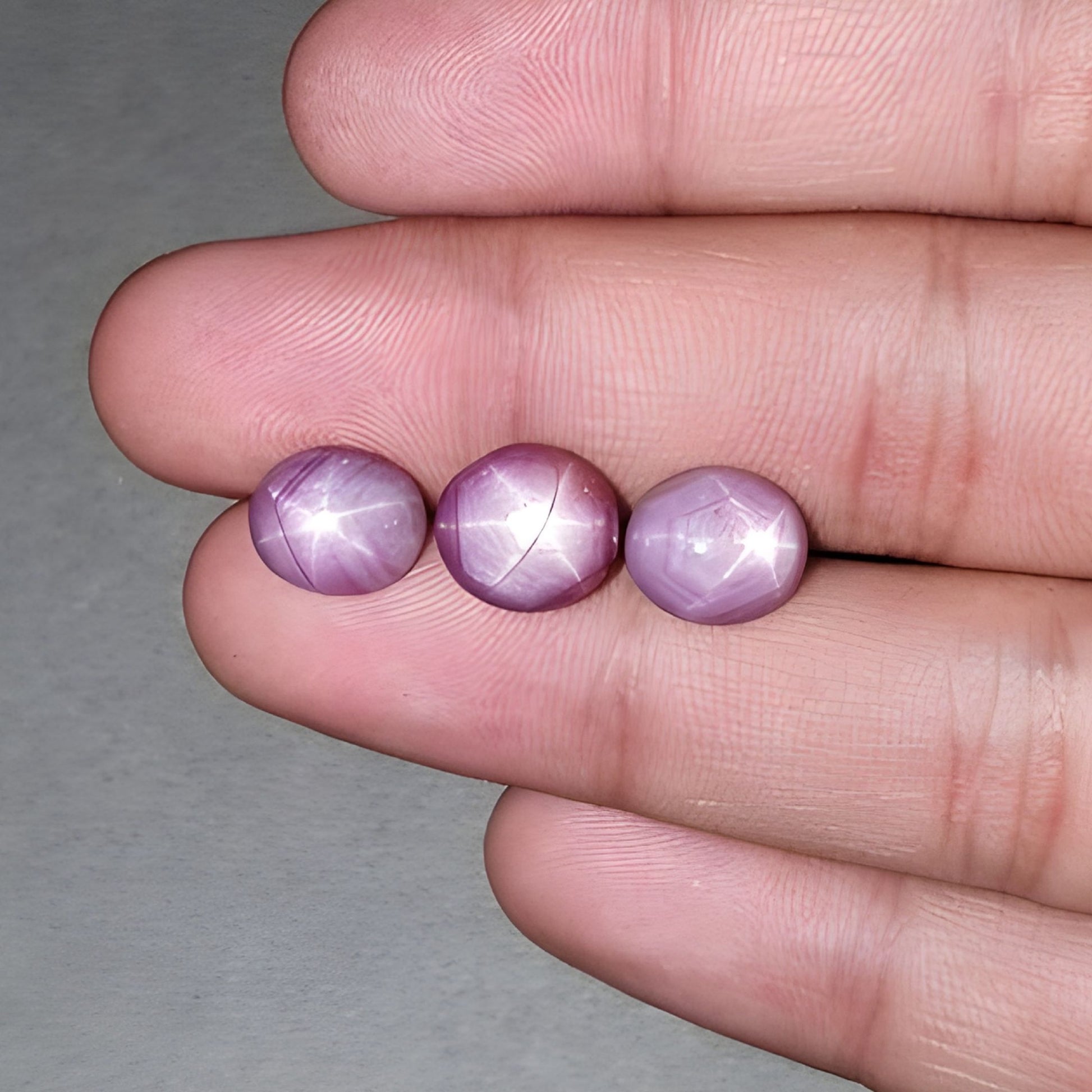 ياقوت نجمي للمجوهرات