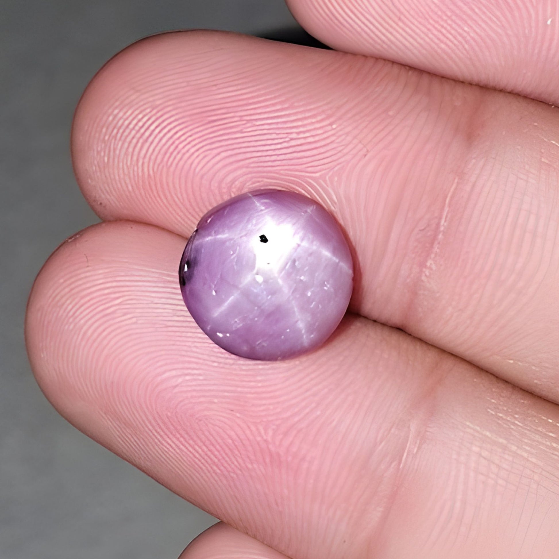 saphir étoilé pour la joaillerie