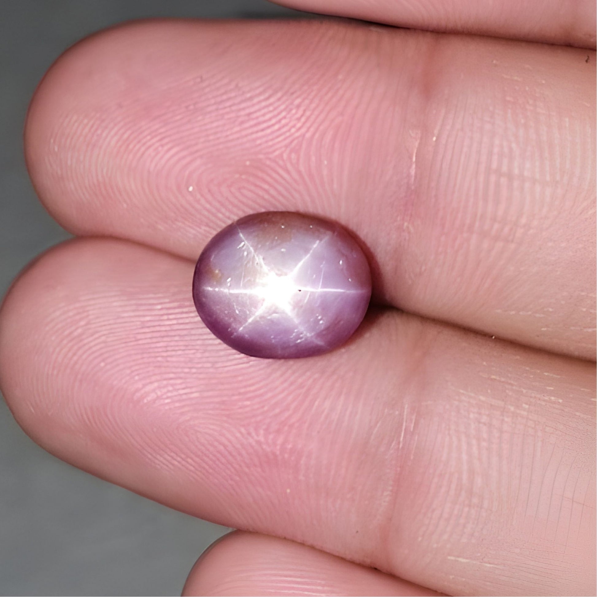 saphir étoilé pour la joaillerie