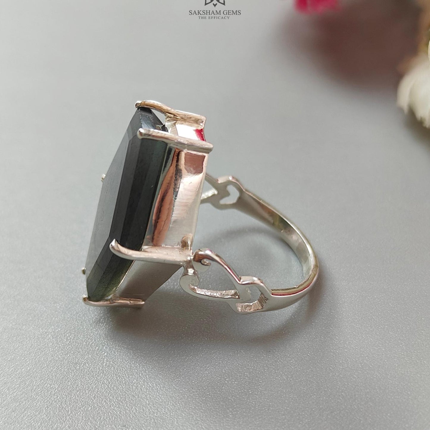 Blue Labradorite Silver Faceted Ring: 5.64gms Natural Untreated Labradorite Uneven Shape Fancy Cut 925 Sterling Silver Prong Set 7.5 US