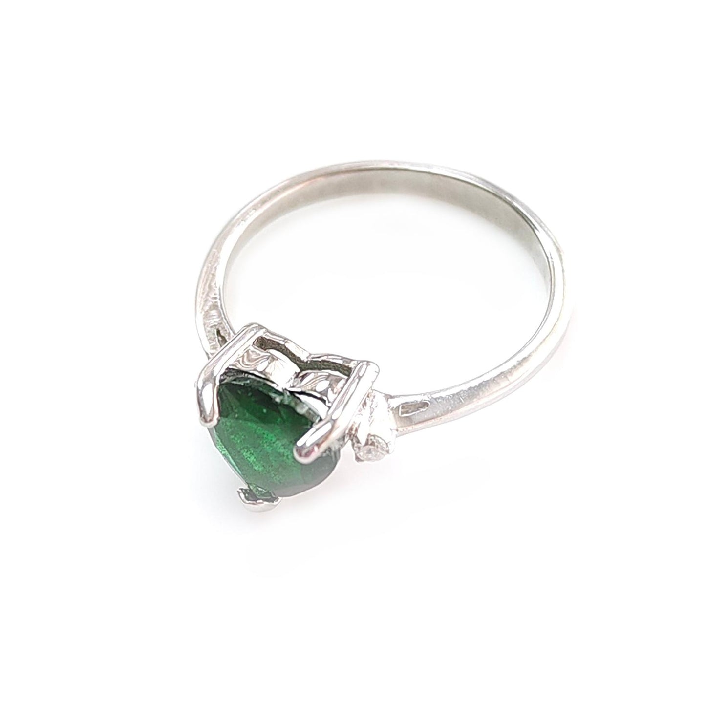 Emerald Faceted Silver Ring: 1.67gms Natural Untreated Emerald Heart Faceted Cut 925 Sterling Silver Prong Set Ring 5.5 US