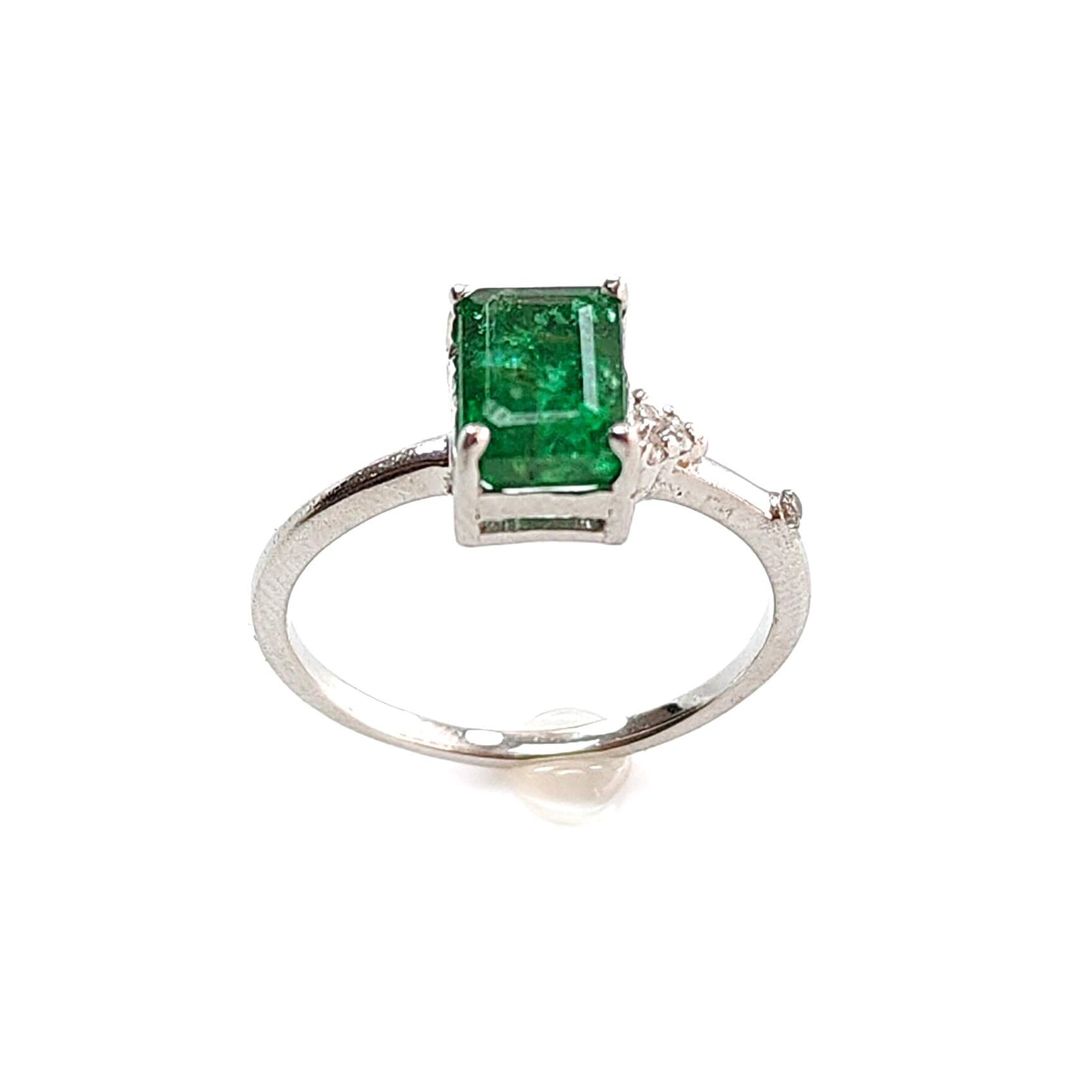 Emerald Faceted Silver Ring: 1.67gms Natural Untreated Emerald Octagon Faceted Cut 925 Sterling Silver Prong Set Ring 6 US