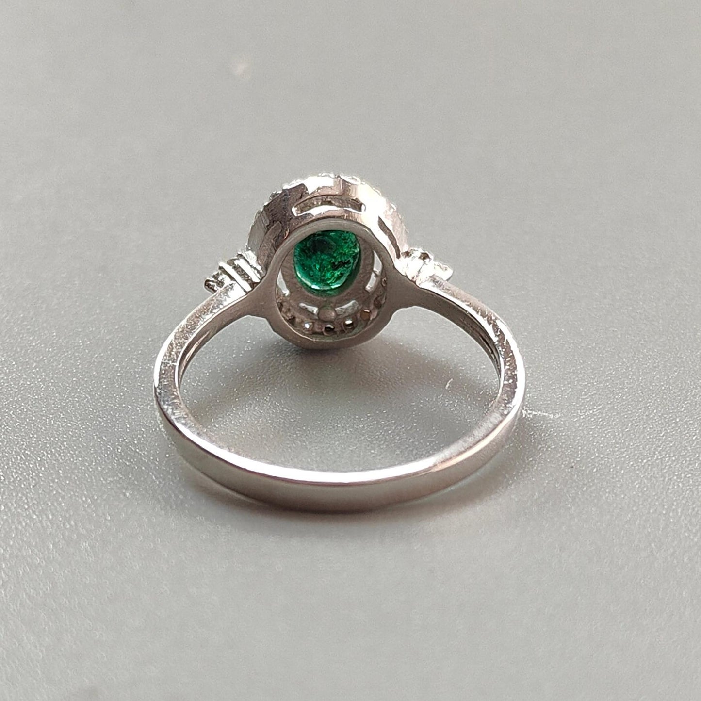Emerald Faceted Silver Cz Ring: 2.59gms Natural Untreated Emerald Oval Faceted Cut 925 Sterling Silver Prong Set Ring 7 US