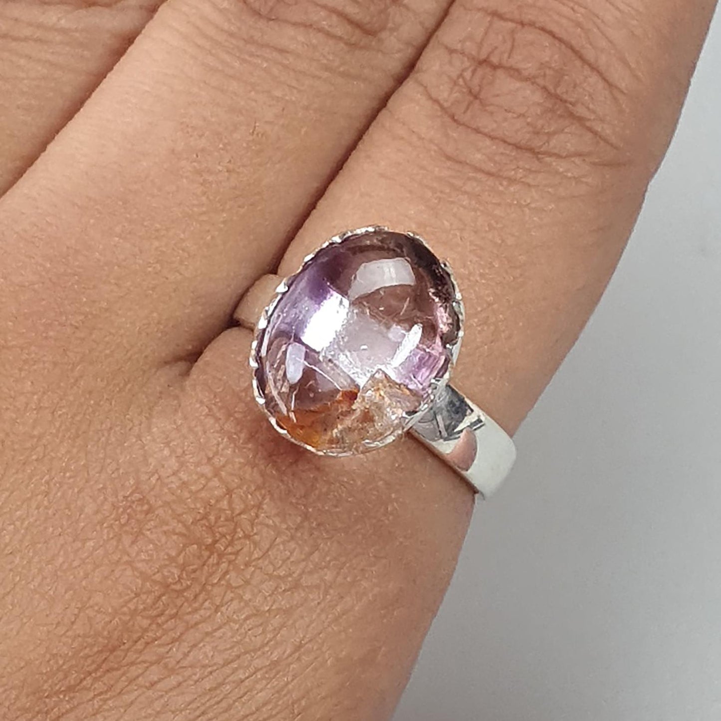 Amethyst Plain Silver Ring: 4.73gms Natural Untreated Super Seven Amethyst Oval Shape Plain 925 Sterling Silver Bezel Set Adjustable Ring