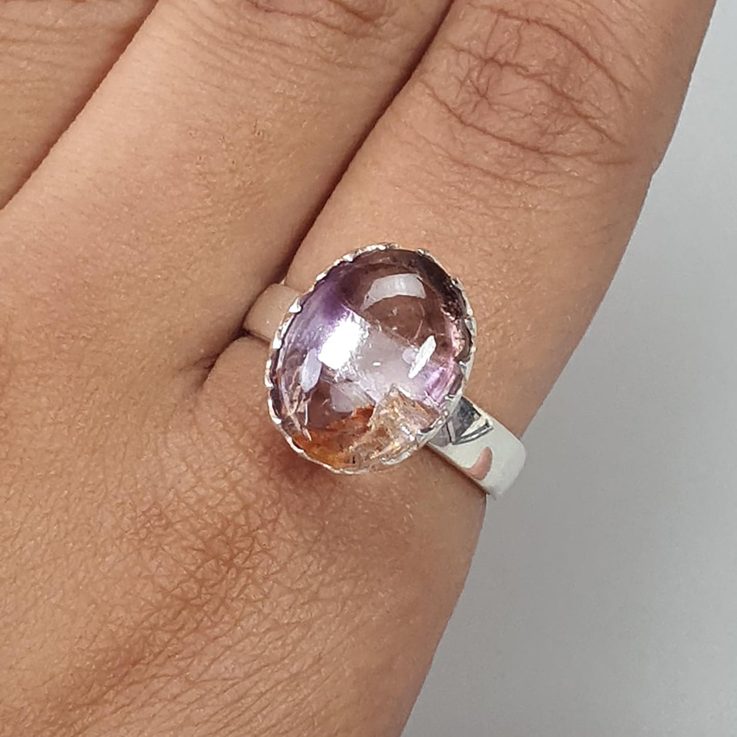 Amethyst Plain Silver Ring: 4.73gms Natural Untreated Super Seven Amethyst Oval Shape Plain 925 Sterling Silver Bezel Set Adjustable Ring