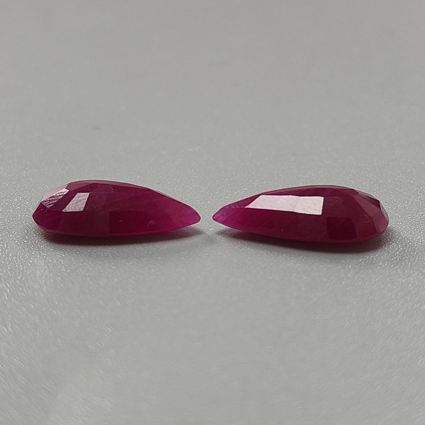 Ruby Gemstone Faceted Cut: 10.40cts Natural Untreated Unheated Red Ruby Pear Shape 16*8mm Pair for Jewelry July Birthstone
