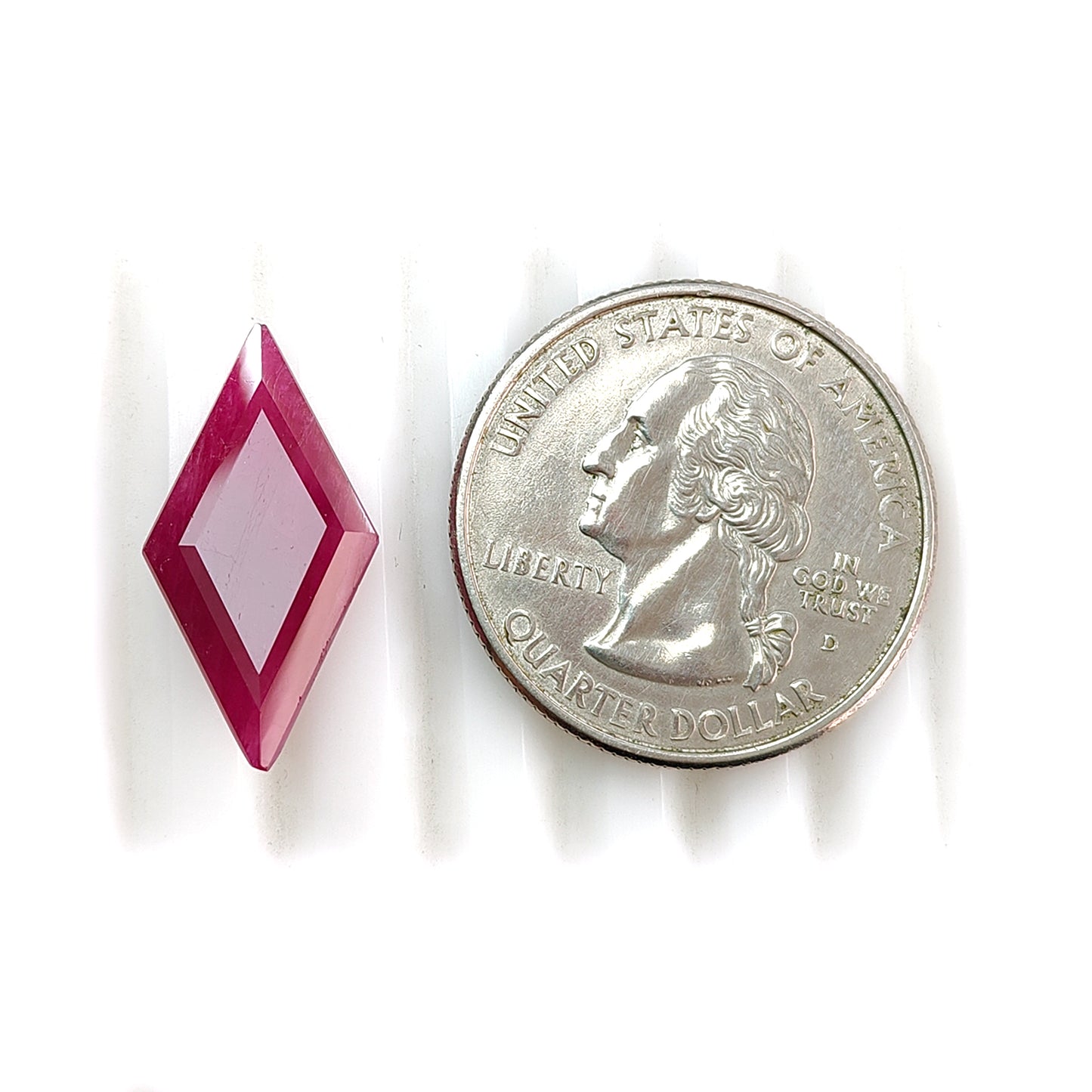 天然ルビー宝石