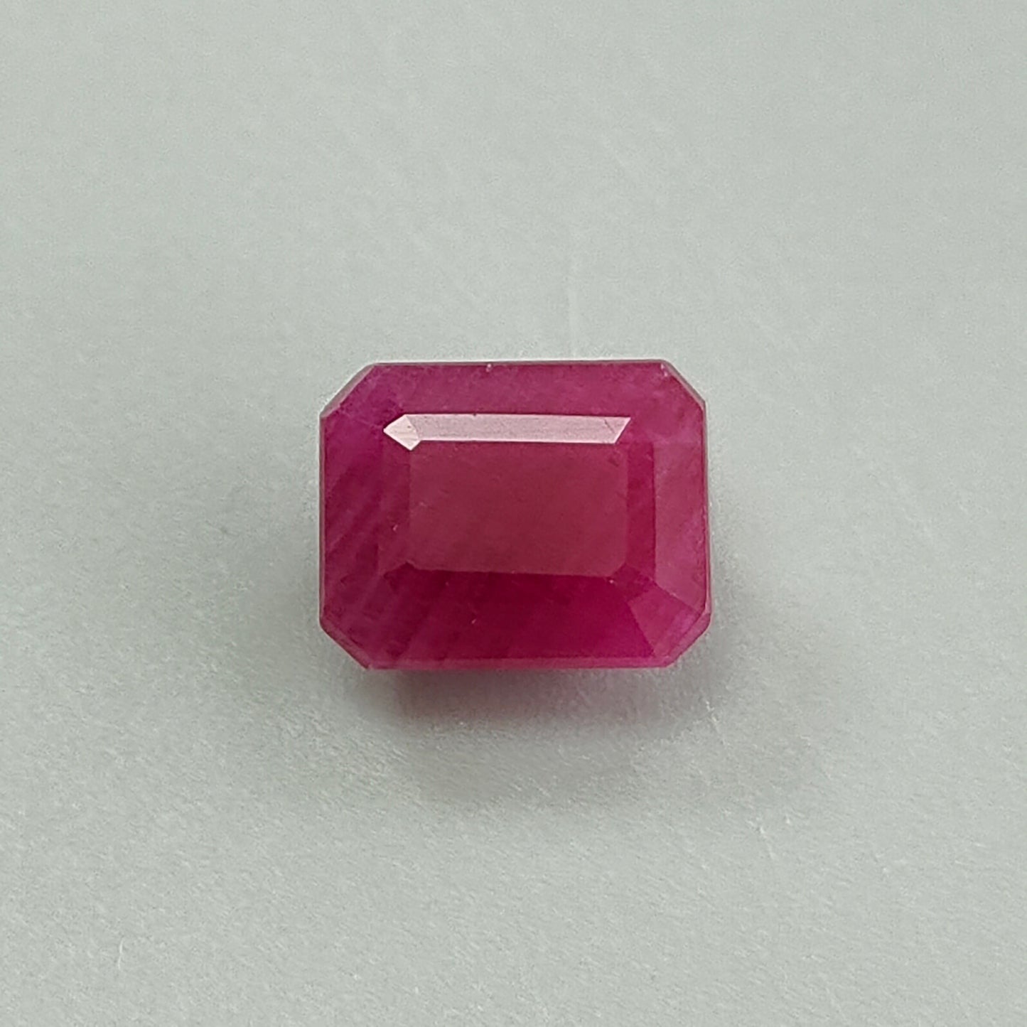 ルビーのファセットカット