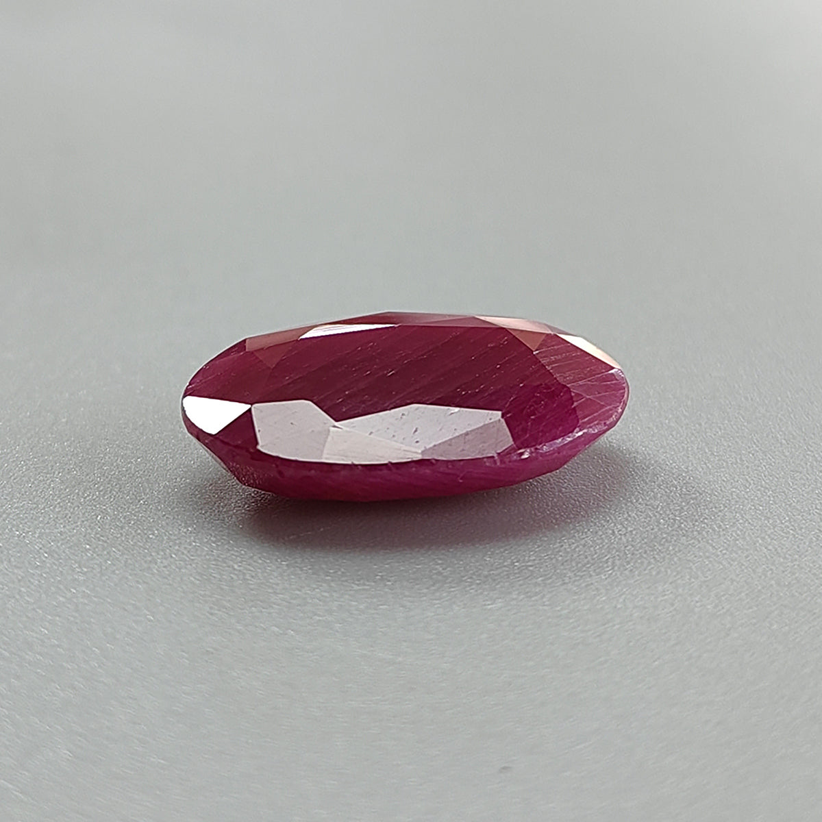 14.00cts Natural Untreated Ruby Gemstone Faceted Cut Oval Shape 20*13mm