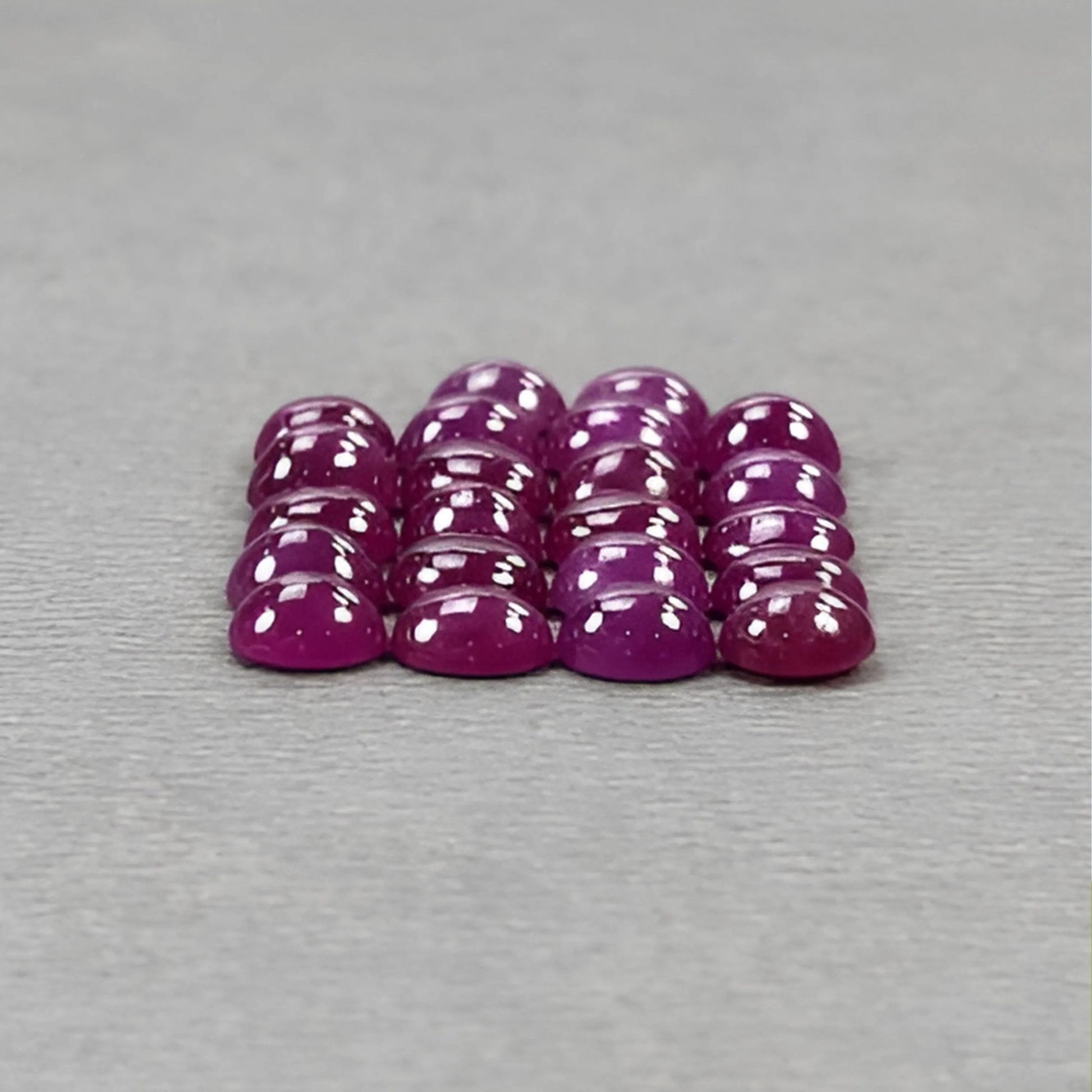 天然ルビーカボション