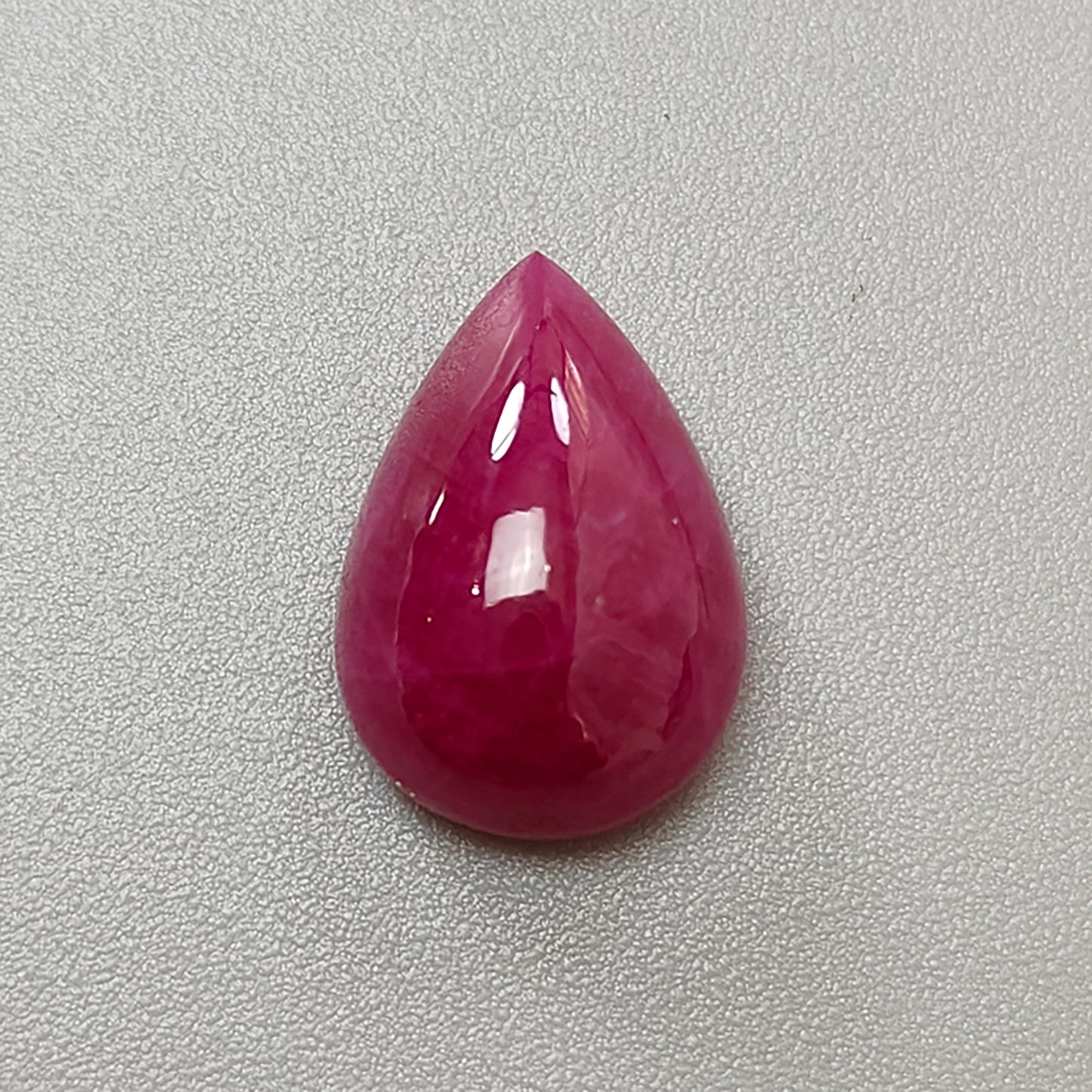 天然未经处理的宝石