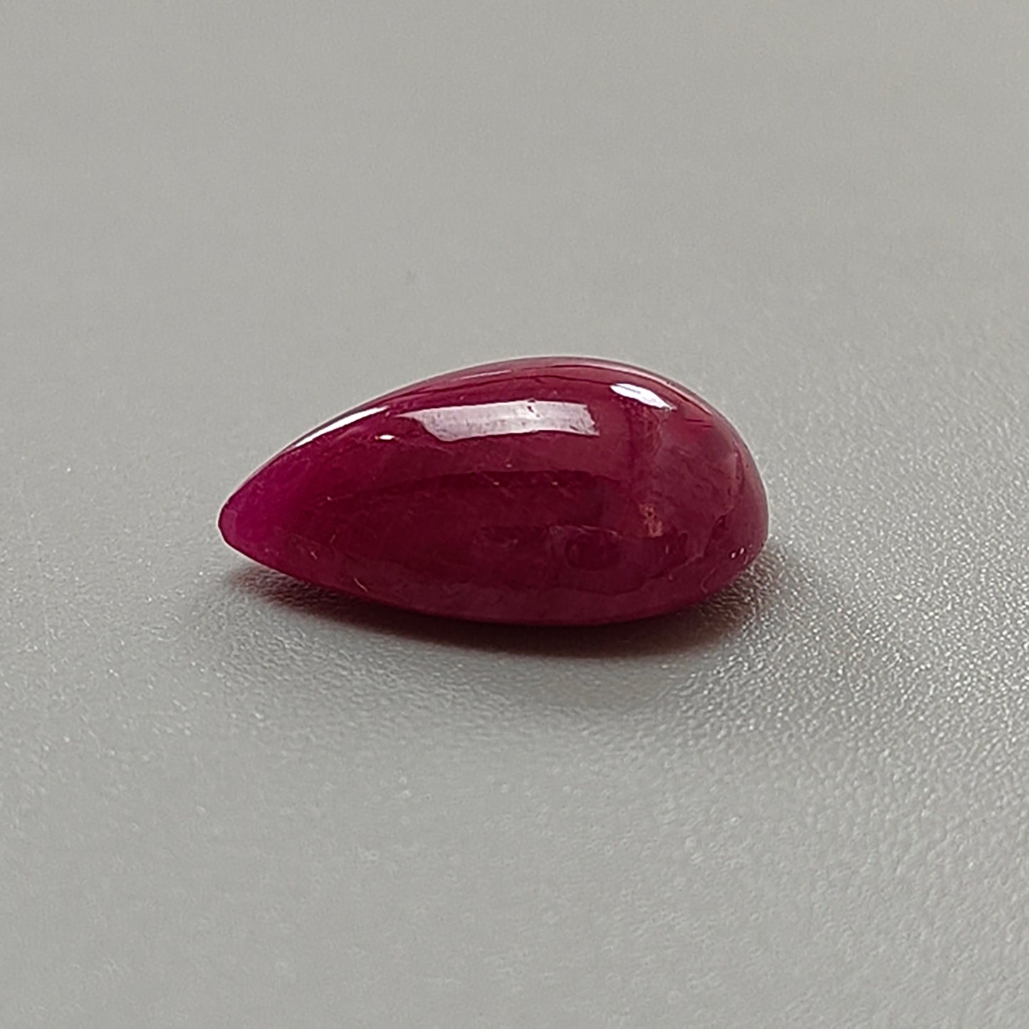 cabochon di rubino