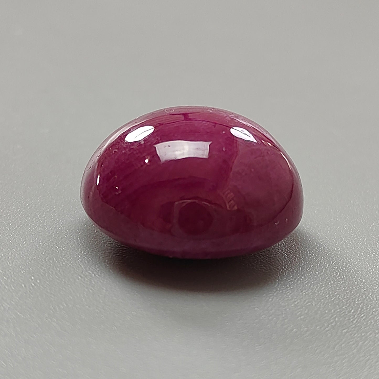 天然の未処理の宝石