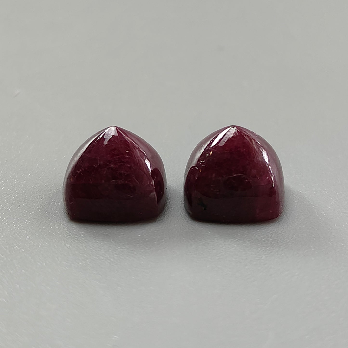 Red Ruby Gemstone Cabochon: 17.60cts Untreated Red Ruby Sugarloaf Shape 10mm 2pcs for Jewelry July Birthstone