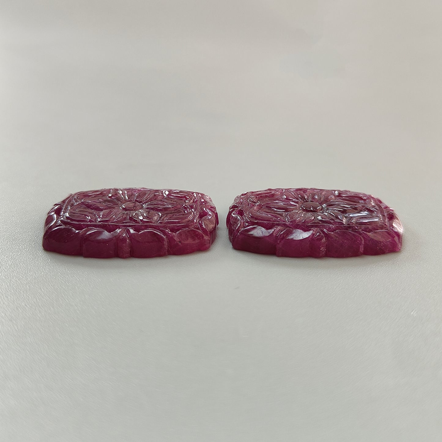 手作りのルビー