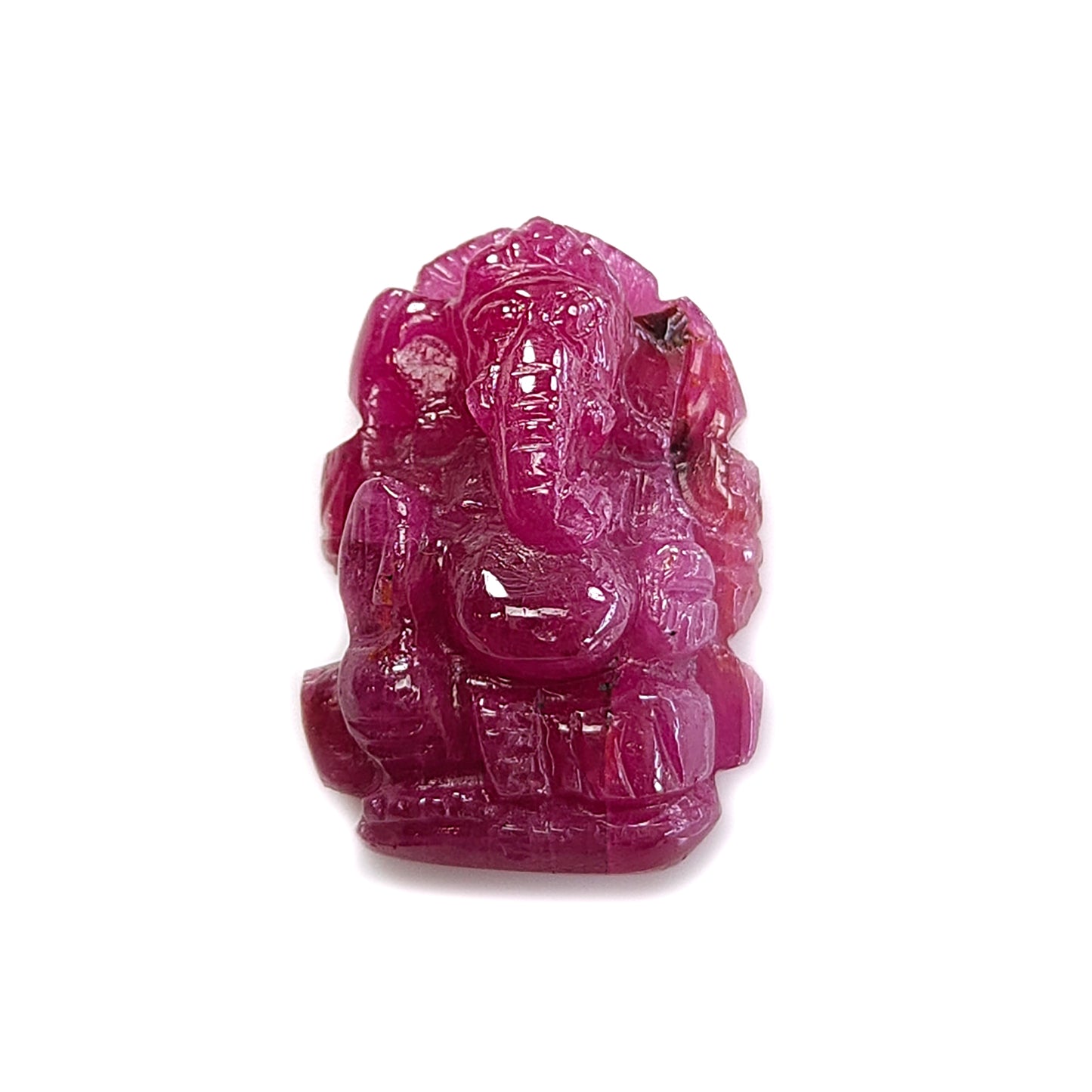 用于吊坠的红宝石