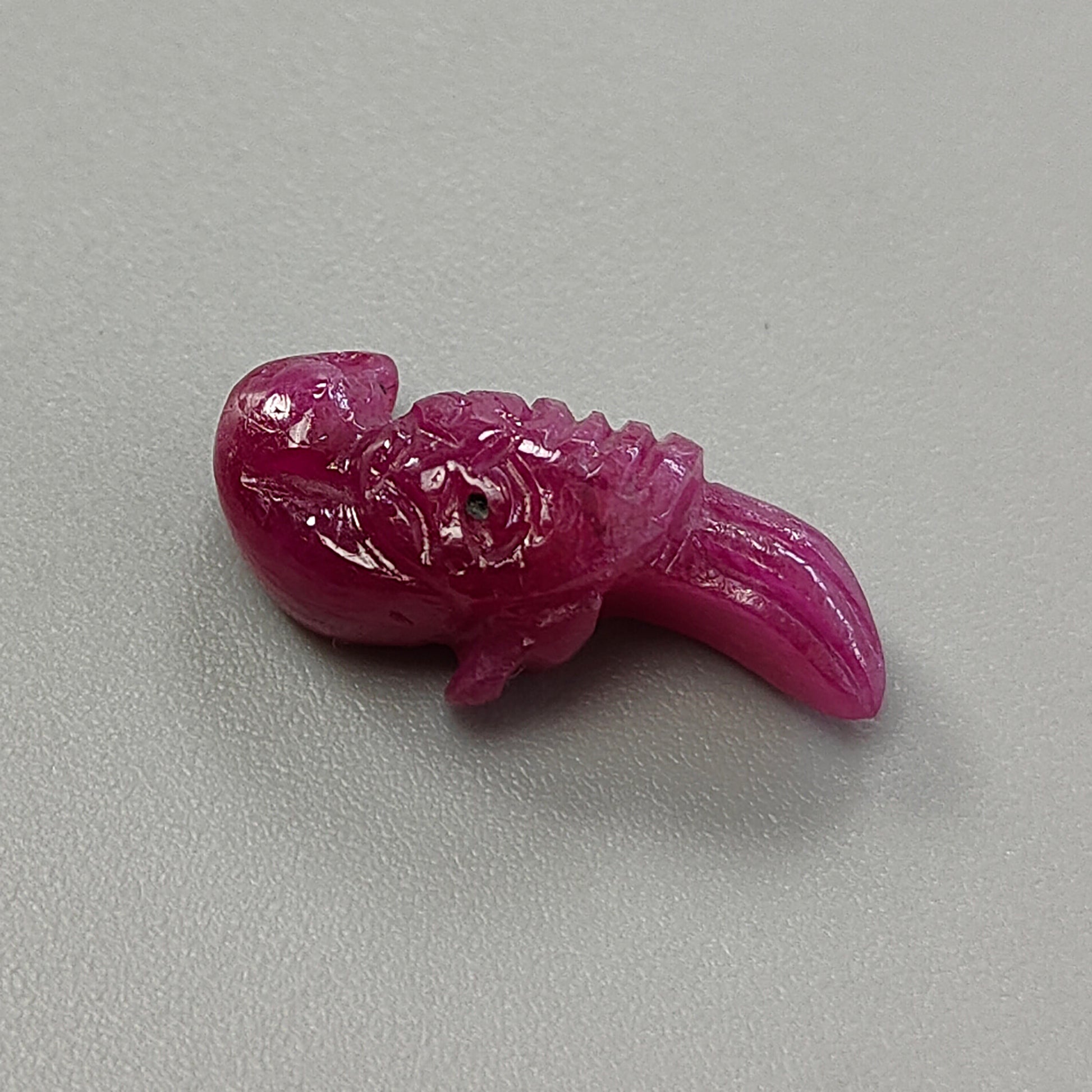 天然ルビー（宝石）