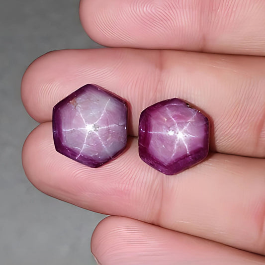 Estrella hexagonal rubí