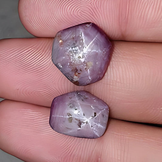 Cabujón de rubí estrella