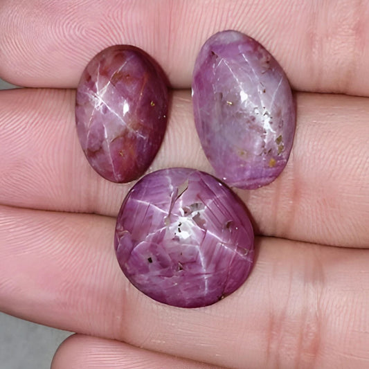 Cabujón de rubí estrella