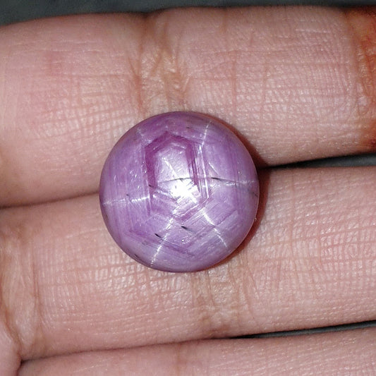 red star ruby Round cabochon