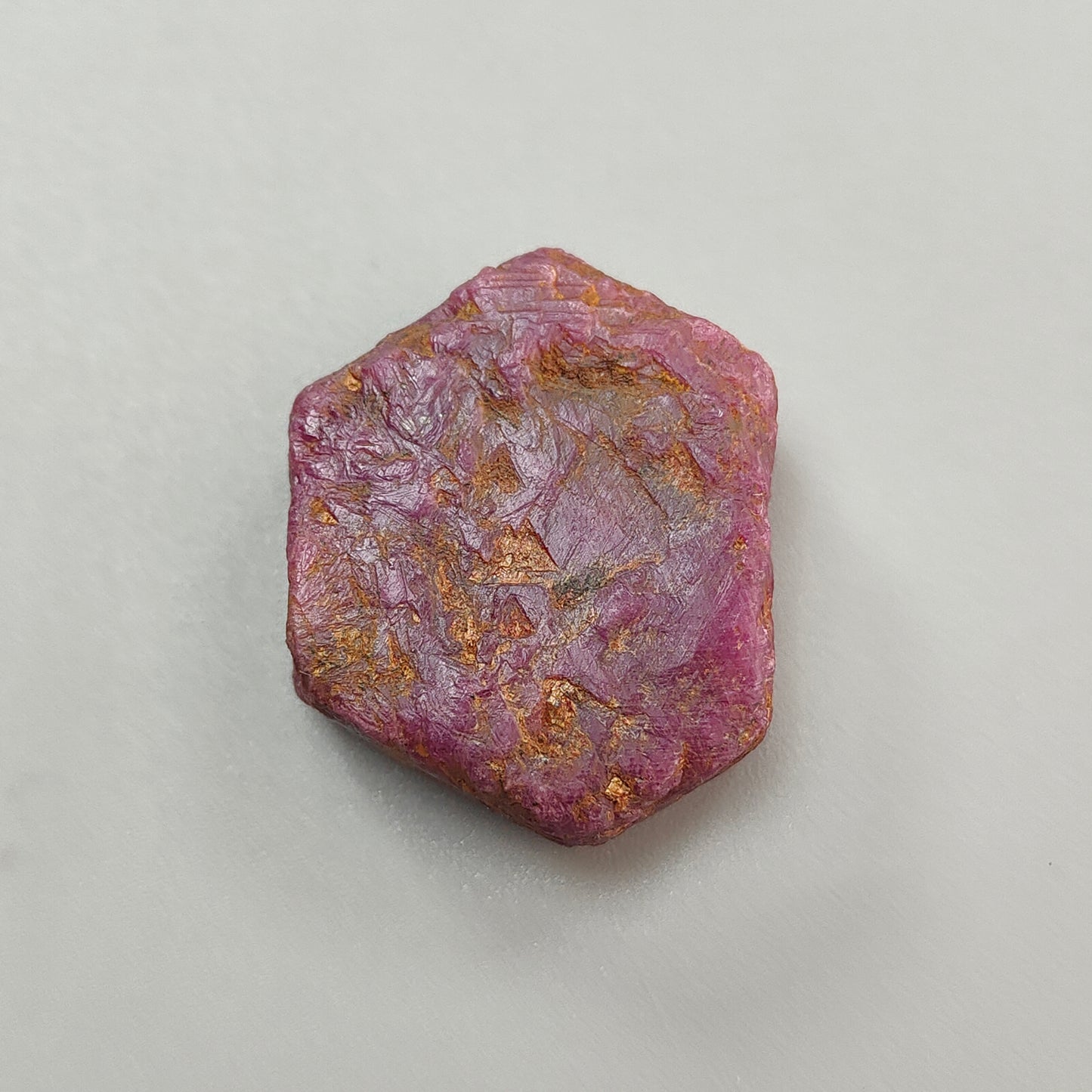 122.20cts Ruby Record Keeper Crystal Raw Specimen Natural Hexagon Formative Rough Healing 33*26.5mm 1pc