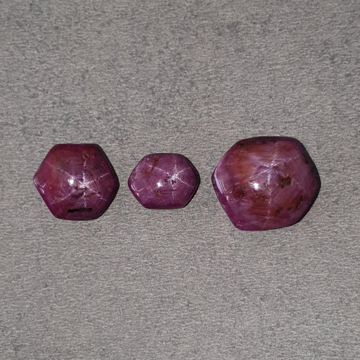 Star Ruby Gemstone Cabochon: 71.30cts Natural Untreated Unheated 6Ray Star Ruby Hexagon Shape 14*11mm - 19*17mm 3pcs Set July Birthstone