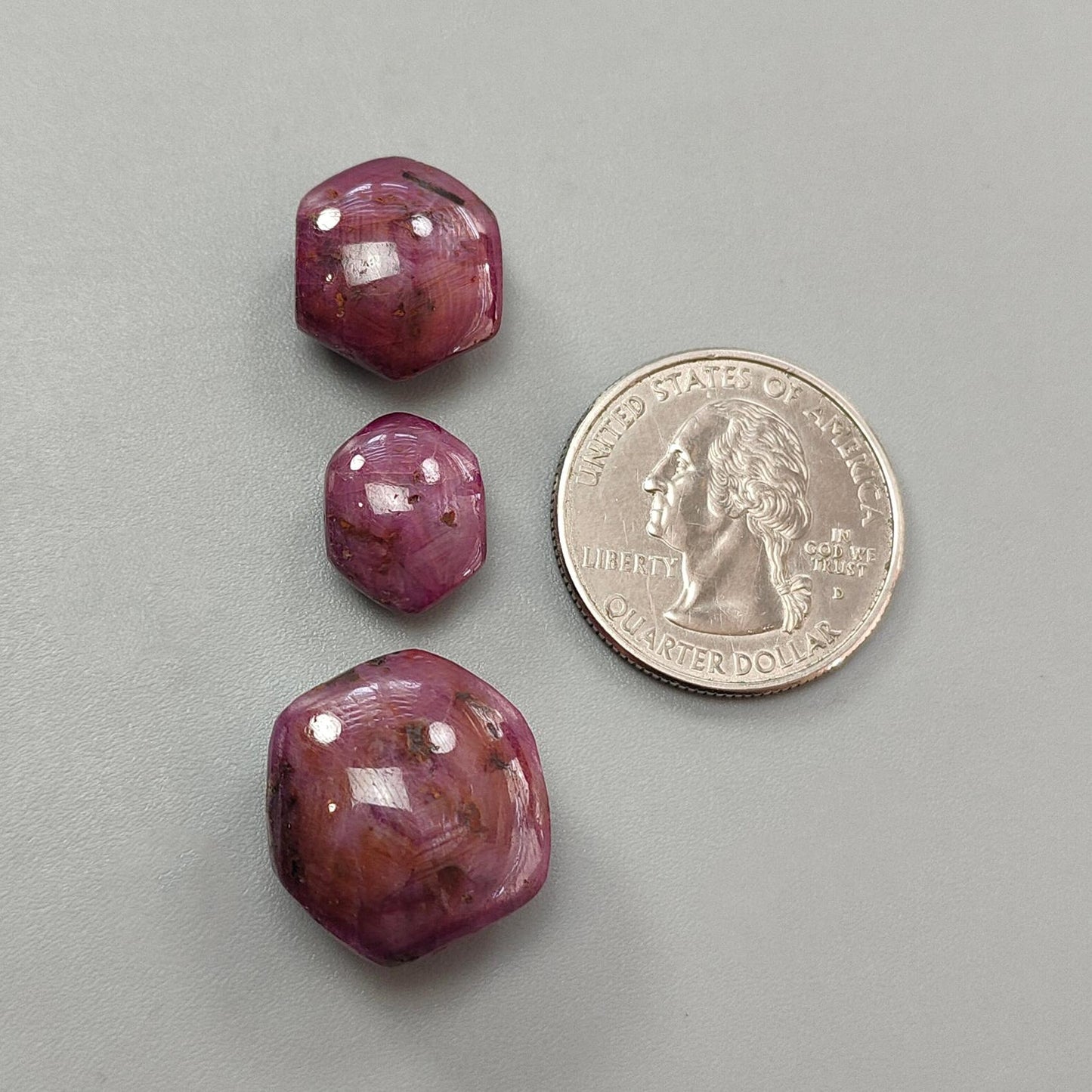 Star Ruby Gemstone Cabochon: 71.30cts Natural Untreated Unheated 6Ray Star Ruby Hexagon Shape 14*11mm - 19*17mm 3pcs Set July Birthstone