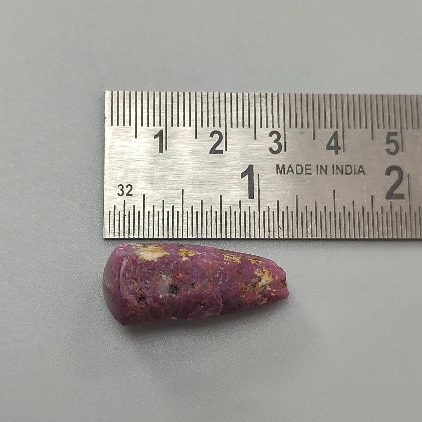Star Ruby Gemstone Wand Specimen: 45.10cts Natural Untreated 6Ray Star Ruby Hexagon Shape Healing Crystal 30*13mm 1pc July Birthstone