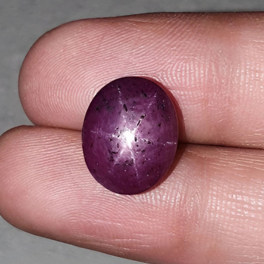 Rubí estrella ovalado