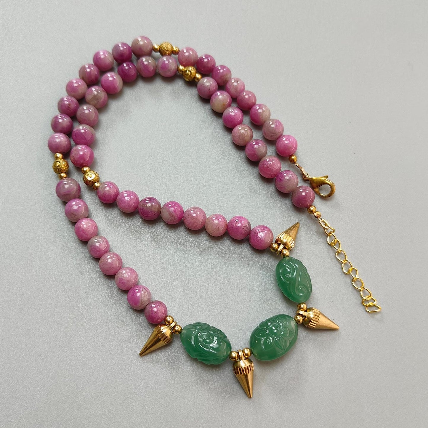 Bi-Color Ruby Necklace Earring Jewelry Set: 285.90cts Natural Untreated Zoisite Ruby, Mystique Jade Round Plain Brass Jewelry Set 8mm 18.5"