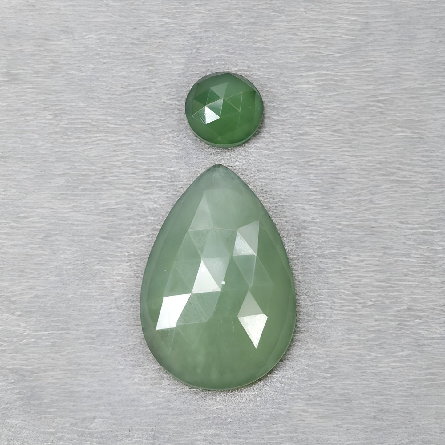 蛇纹石天然宝石