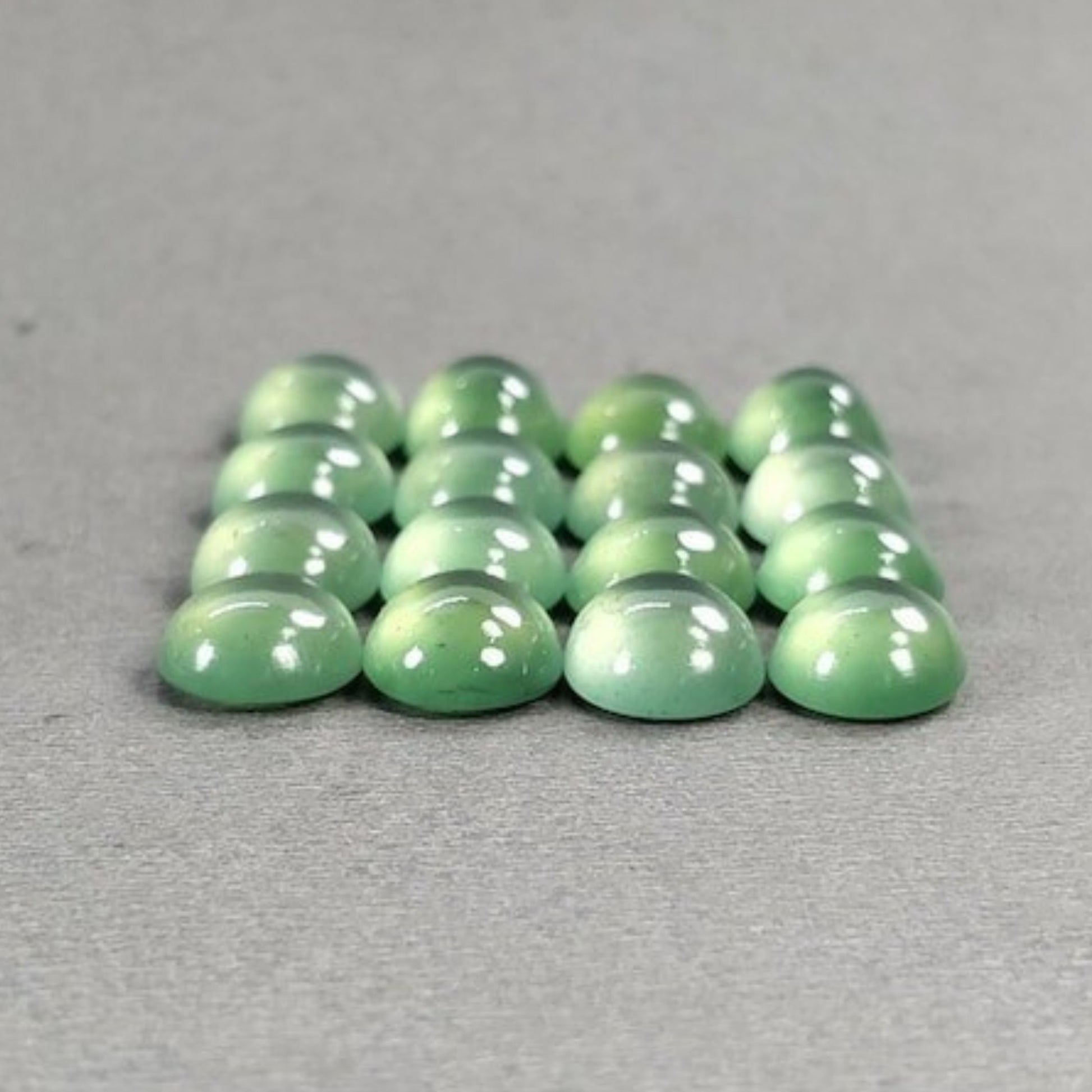 蛇纹石天然宝石