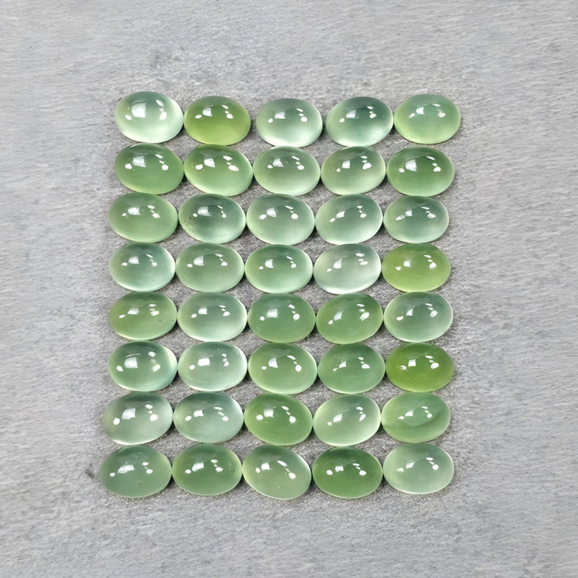 蛇纹石天然宝石