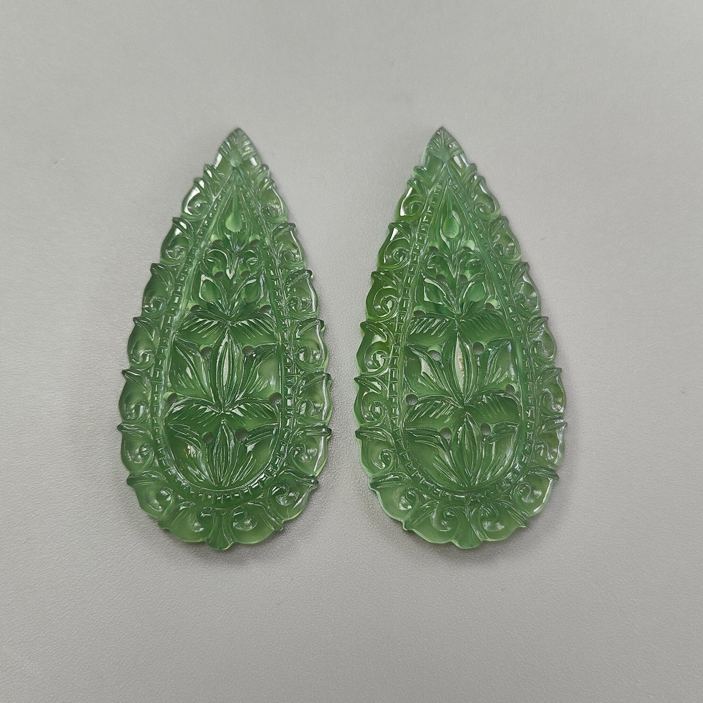 纤蛇纹石宝石