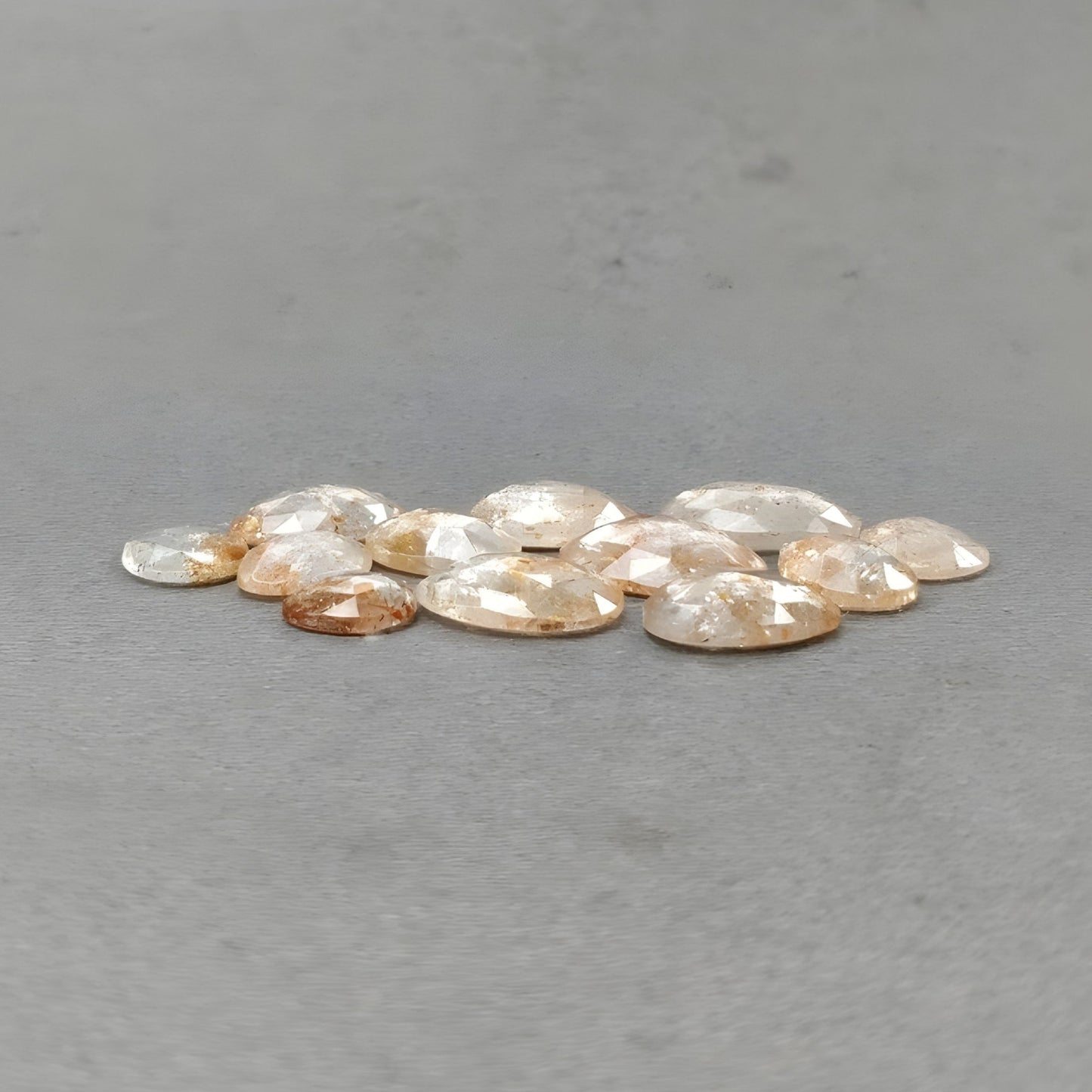 piedra solar chatoyant